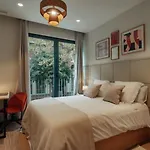 Casa Carlit - 1 Bedroom Apartment Near Plaza Tetuan