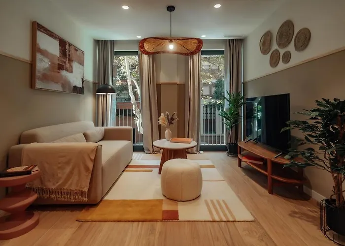 Casa Carlit - 1 Bedroom Apartment Near Plaza Tetuan