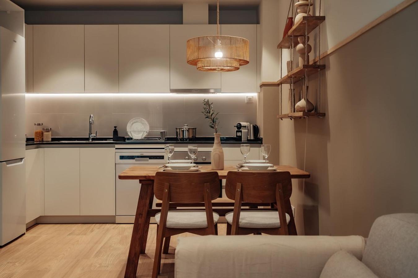 Casa Carlit - 1 Bedroom Near Plaza Tetuan Apartment *