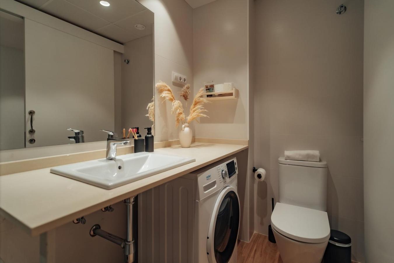 Apartment Casa Carlit - 1 Bedroom Near Plaza Tetuan